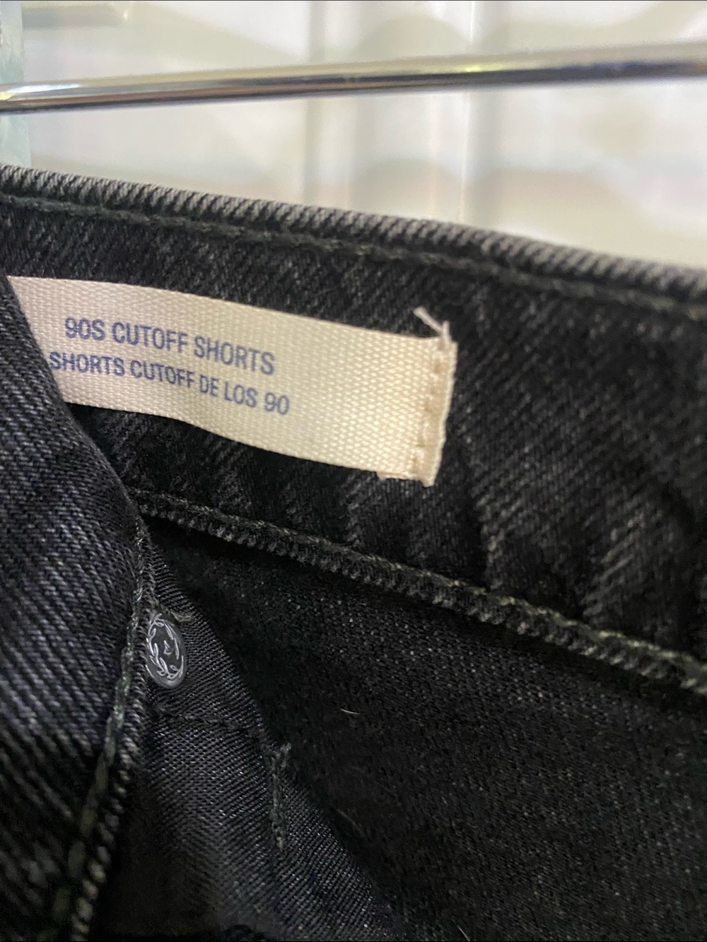 Universal Thread Black High-Rise Frayed Hem Denim Shorts - Picture 3 of 5